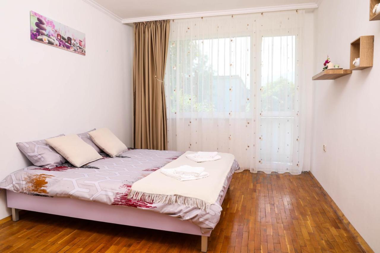Krichim Apartments,Three-Bedroom, Large Apartment, Top Center Sofia Eksteriør billede